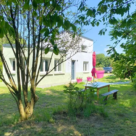 Casa de Férias Maison Au Calme A 2,4km De La Mer, Kids Friendly